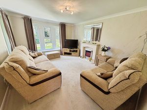 Photo 9- click for photo gallery